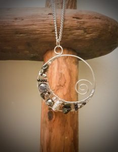 Moon shaped necklace 